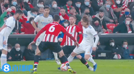 篮球CBA球队更换外援，期待改善进攻